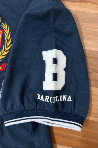 Polo manga corta Barcelona Talla L Bordados