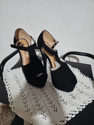 Tacones Tulipano Beige con Plataforma