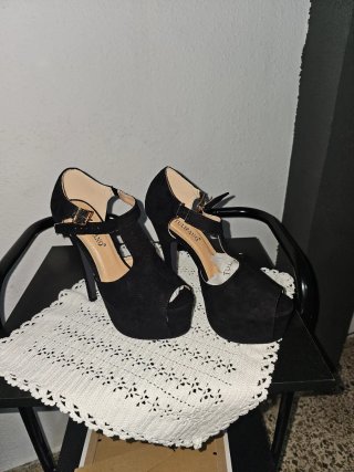 Tacones Tulipano Beige con Plataforma