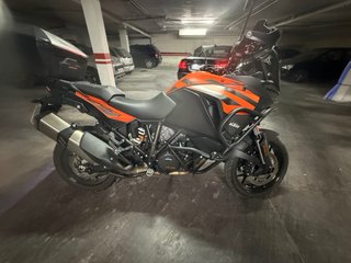 KTM 1290 Super Adventure Negra/Naranja