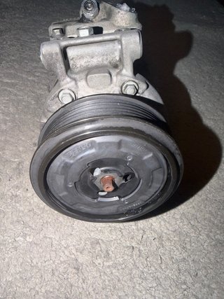 Compresor AC Audi A4 2.0 TDI B7