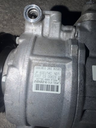 Compresor AC Audi A4 2.0 TDI B7