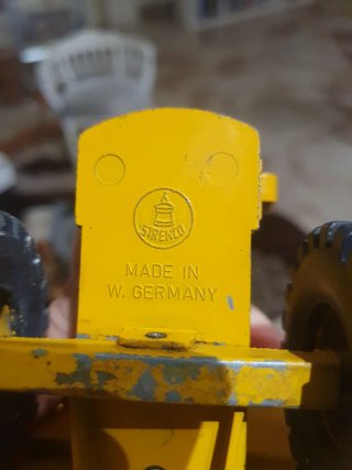 Excavadora CAT 950  de los años 60 STRENCO