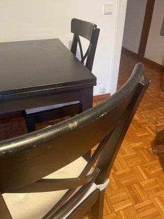 Mesa de comedor Ikea (BJURSTA) y 4 sillas (INGOLF)