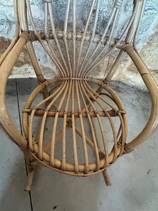 Dolce culla per bambini in rattan e bambù