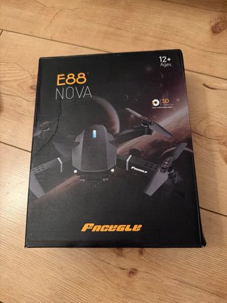 BAJADA- NUEVO Dron E88 Nova Nuevo + Maletín