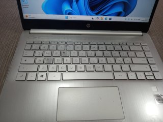 HP Intel i5-1035G1 RAM 8GB SSD 256GB