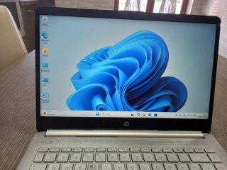 HP Intel i5-1035G1 RAM 8GB SSD 256GB