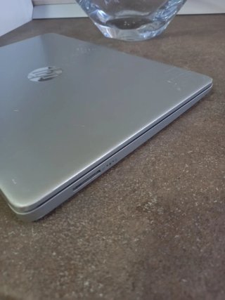 HP Intel i5-1035G1 RAM 8GB SSD 256GB