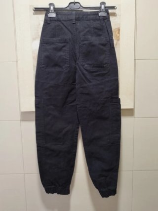 Jogger Negro con Anilla