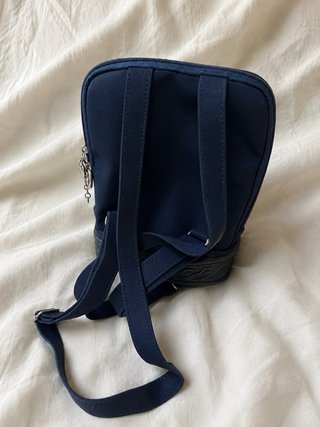 Mochila azul marino