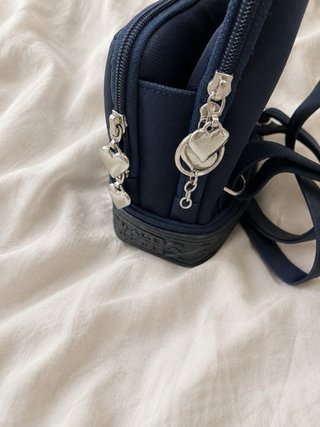 Mochila azul marino