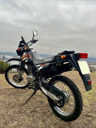 Suzuki DR 125