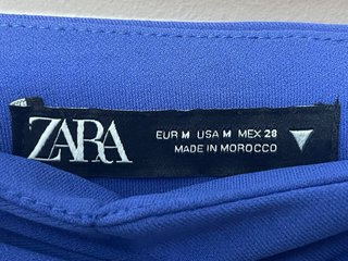 Falda midi tubo Zara azul Talla M