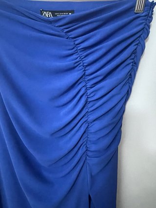 Falda midi tubo Zara azul Talla M
