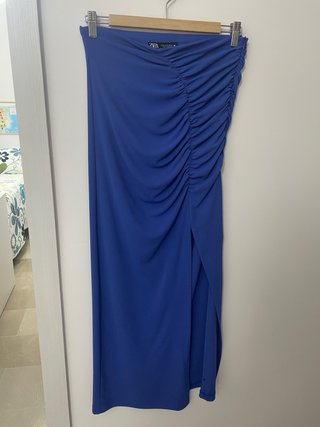 Falda midi tubo Zara azul Talla M