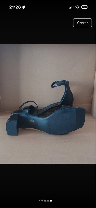 Sandalias de tacón negras para vestir