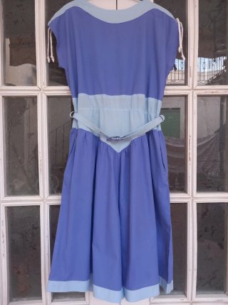 Peto azul vintage con cinturón