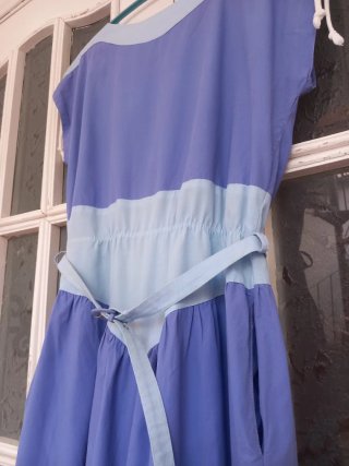 Peto azul vintage con cinturón