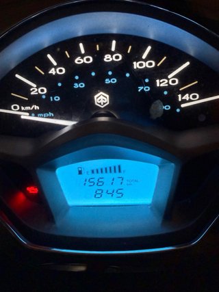 Piaggio Liberty 125cc ABS 2022 - 2 cascos incluido