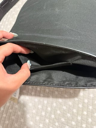 Bolso negro efecto piel cocodrilo