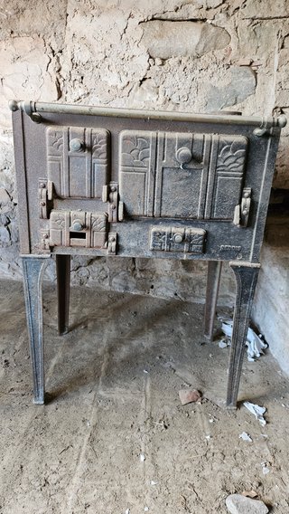 Cocina de leña REDDIS antigua