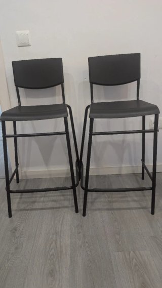2 Taburetes Altos Negros