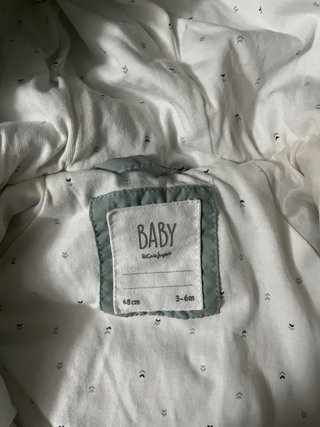Mono acolchado bebé 3 meses verde