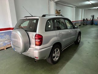 Toyota RAV4 2004