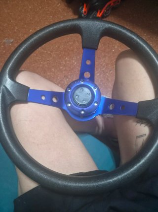Volante deportivo azul