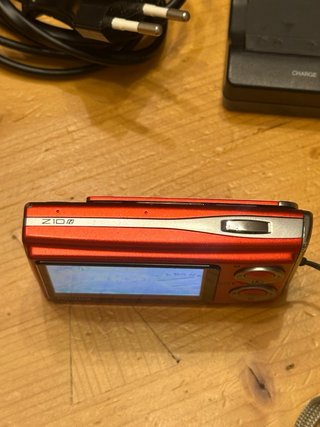 Digicam Fujifilm FinePix Z10fd · 7 MP · zoom 3x ·