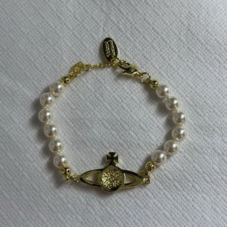 Pulsera Vivienne Westwood Orb Perlas Dorada