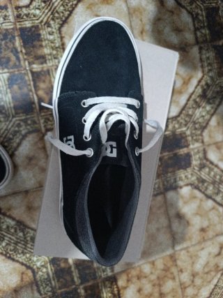Zapatillas DC Shoes Negras y Blancas