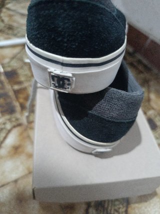 Zapatillas DC Shoes Negras y Blancas