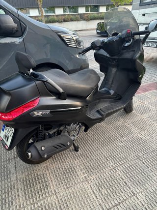 Piaggio X-Evo 125cc Scooter Negra