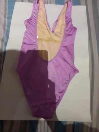 Bañador lila brillante