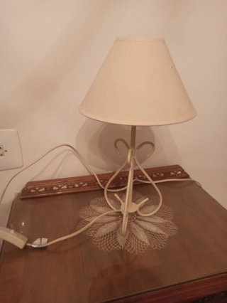 Lamparita de noche beige