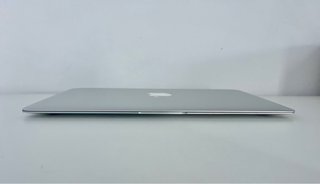 MacBook Air 11,6 (A1466) 2015.
