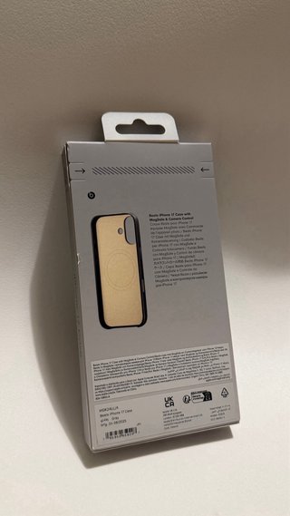 Funda Beats iPhone 17 MagSafe con microfibra