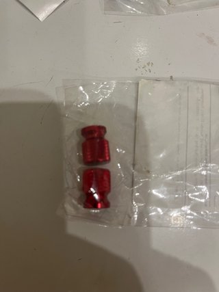 Tapon Valvula Rueda Vespa Rojo Aluminio