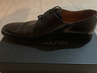 Zapato de vestir negro