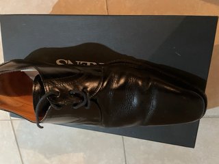Zapato de vestir negro