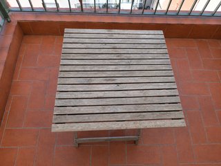 Mesa y sillas balcón plegables