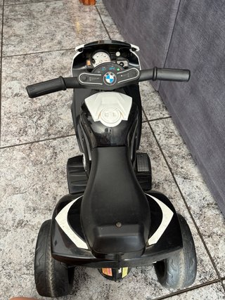 Moto Eléctrica Infantil BMW Negra y Blanca