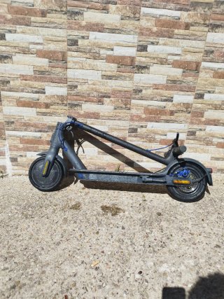 Patinete Eléctrico Xiaomi Mi Scooter 3