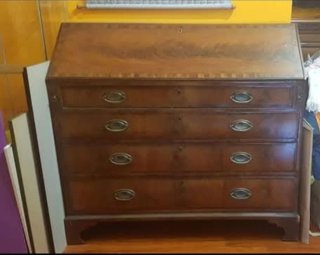 Scrittoio in legno massello