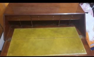 Scrittoio in legno massello