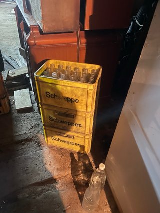 Bottiglie antiche di Coca-Cola e Fanta
