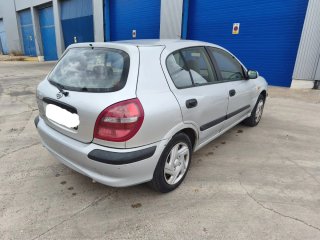 Nissan Almera 2002