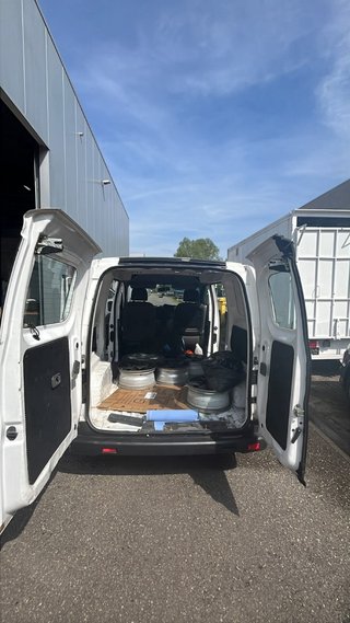 Nissan NV200 2010